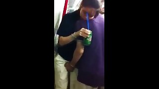 پرجوش سیاہ بیب وکٹور ...