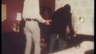 تین غیر ملکی جنسی گڑ ...